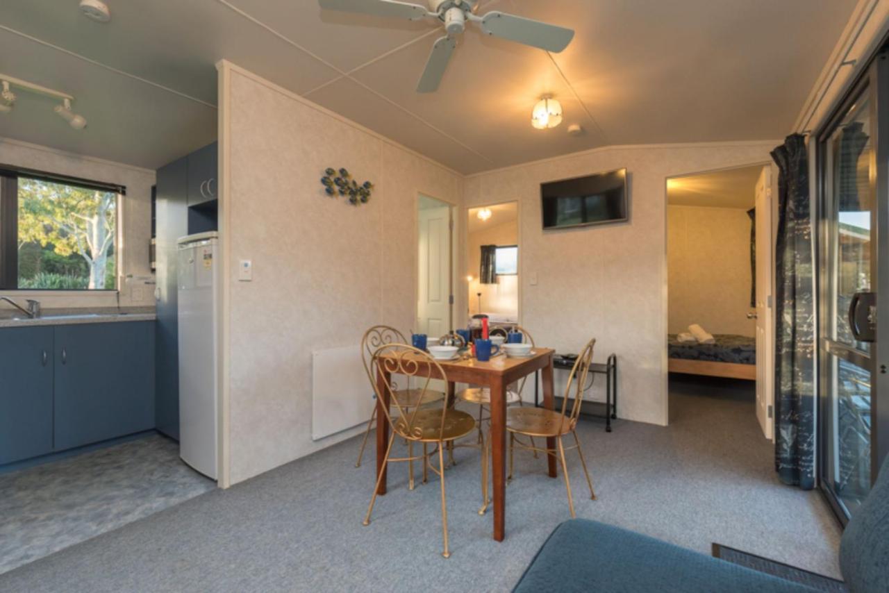 Russell-Orongo Bay Holiday Park Bagian luar foto