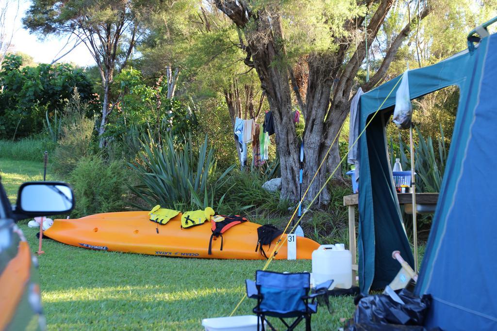 Russell-Orongo Bay Holiday Park Bagian luar foto